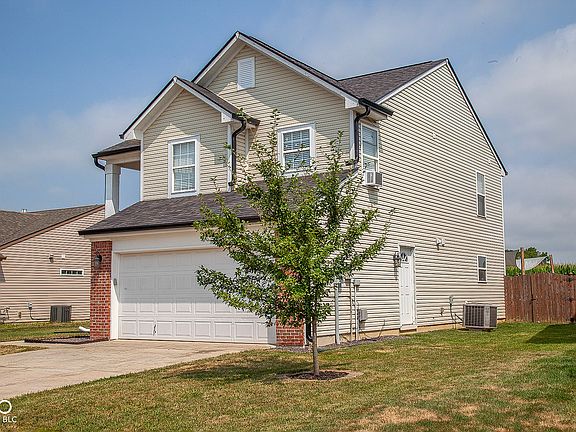 2nd image of 1214 Harvest Ridge Cir