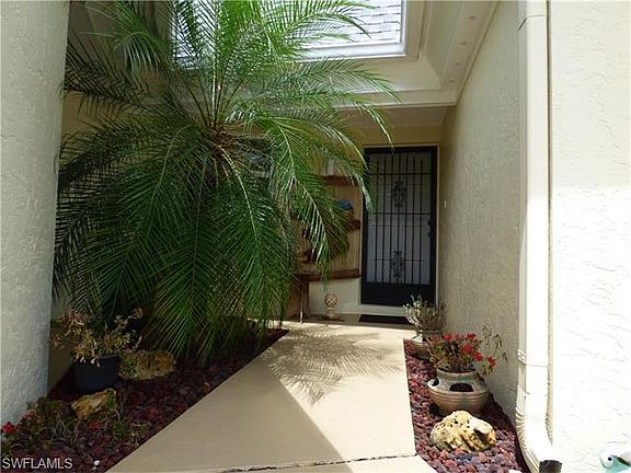2nd image of 5 Plaza Ct