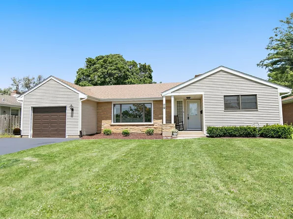 48 Park Ave, Cary, IL 60013