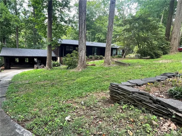 108 Nutwood Dr, Jamestown, NC 27282