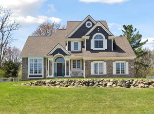 7520 Fairview Dr, Goodrich, MI 48438