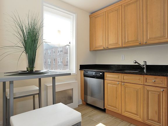 2nd image of 1 Sadore Ln APT 5E