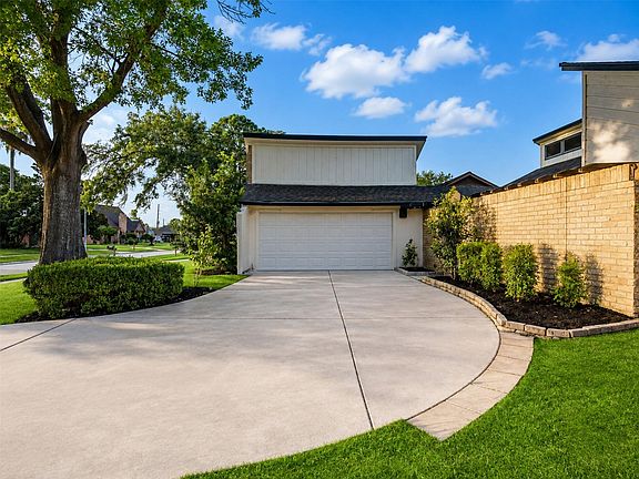 3rd image of 4546 Hickory Downs Dr