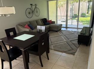 9491 Evergreen Pl APT 201, Davie, FL 33324