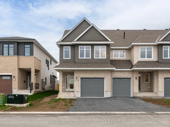 1075 Barrow Ave, Kingston, ON K7M 0G5