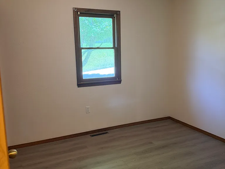 1315 Rockhill Cir — Photo 14