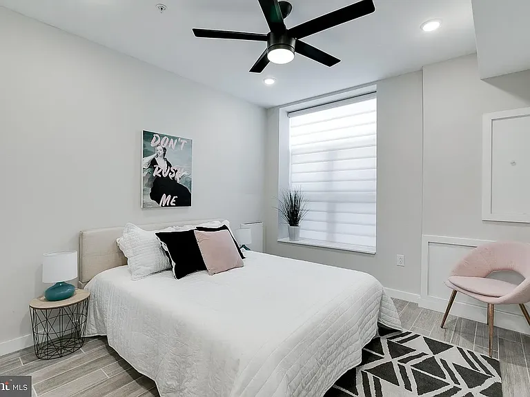 1825 Ginnodo St #1R — Photo 16
