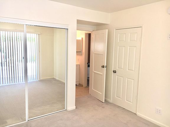 3rd image of 10638 Ayres Ave APT B