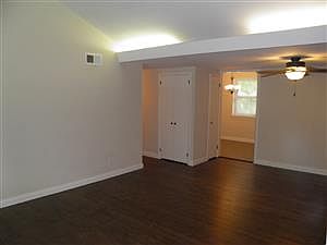 2nd image of 8227 Delmar Blvd APT 2w