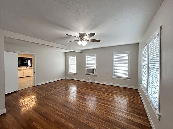 5th image of 2710 Carrolton St
