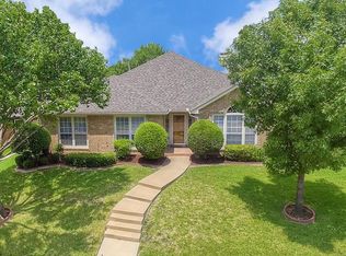 1307 Newport Dr, Carrollton, TX 75006