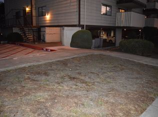 325 Valle Vista Ave #202, Hayward, CA 94544