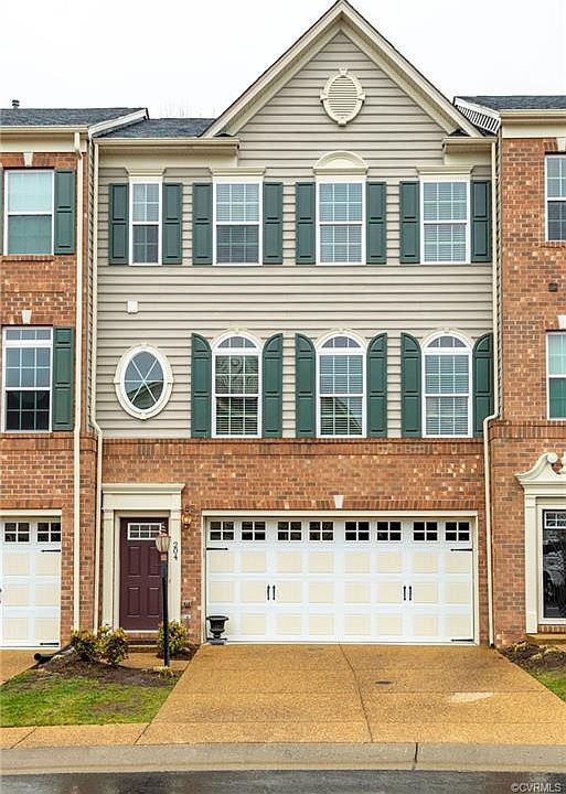 1st image of 204 Siena Ln