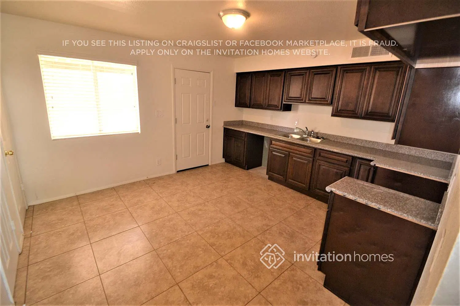 297 S 95th St Chandler, AZ 85224 — Photo 4