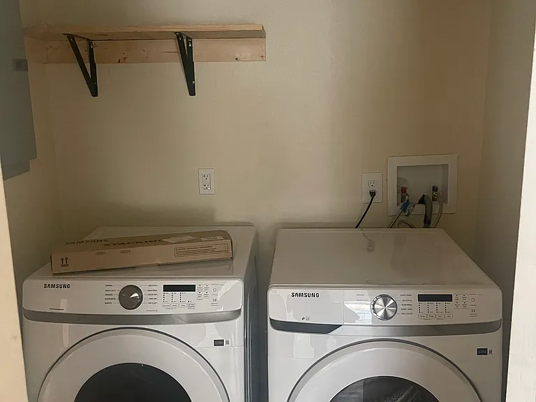 2921 Mandeville St — Photo 3