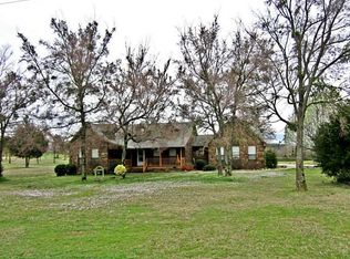 21657 Cedar Hills Dr, Howe, OK 74940