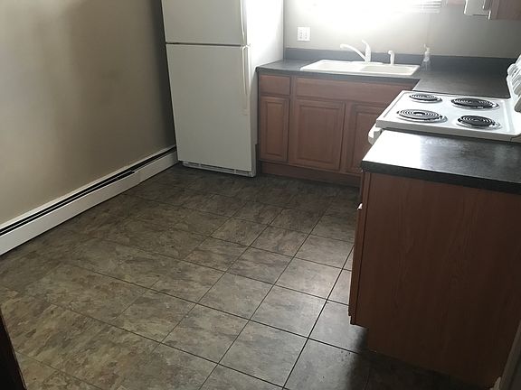5th image of 1409 3rd Ave Ste 9