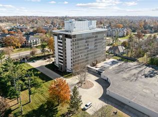 2222 1st Ave NE APT 608, Cedar Rapids, IA 52402