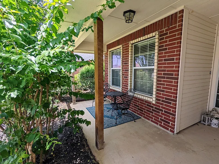 834 Shallow Water Trl — Photo 2