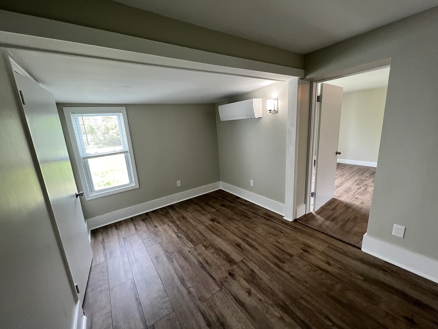 4 bed, 1650 sqft, $3,495 — Photo 4