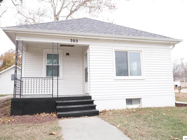 303 3rd St, Yutan, NE 68073