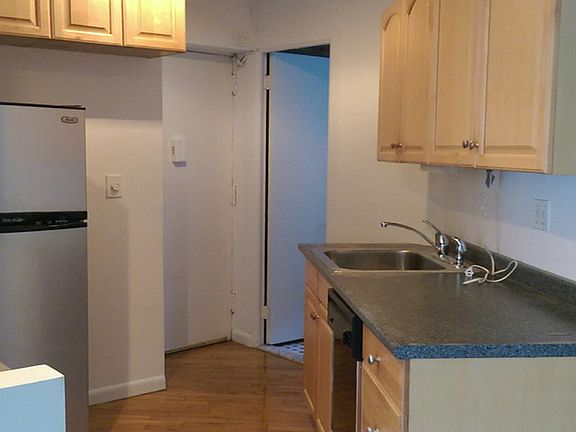 2nd image of 509 E 77th St APT 5D