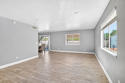 7520 Bowles Dr Photo 1