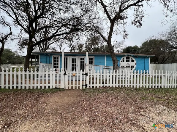 1702 Hunter Rd, San Marcos, TX 78666