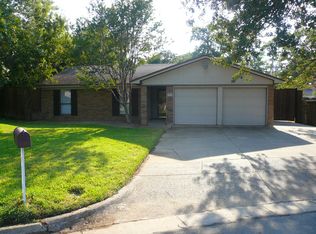 3920 Woodruff Ct, Arlington, TX 76017