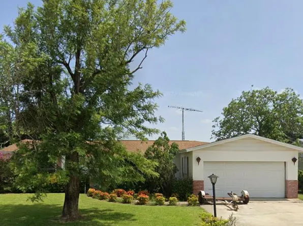 38 Abaco Dr, Palm Springs, FL 33461