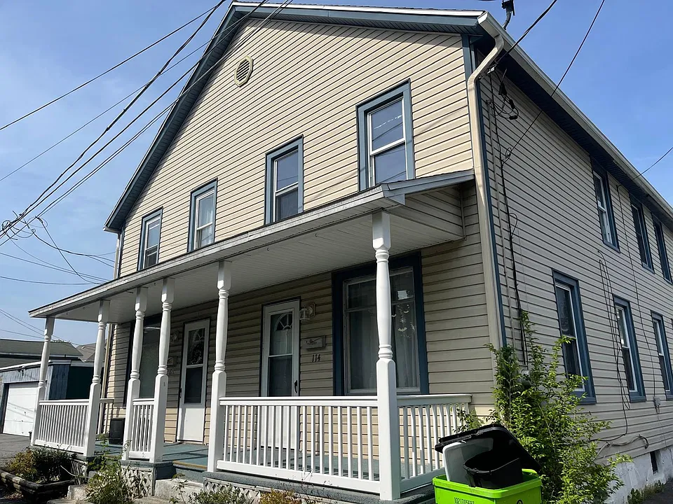 114 Carpenter St