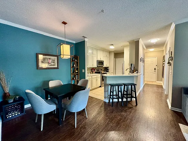 45 Sycamore Ave #521 — Photo 5