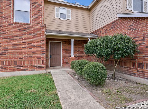 2nd image of 7906 Meadow Way Ct