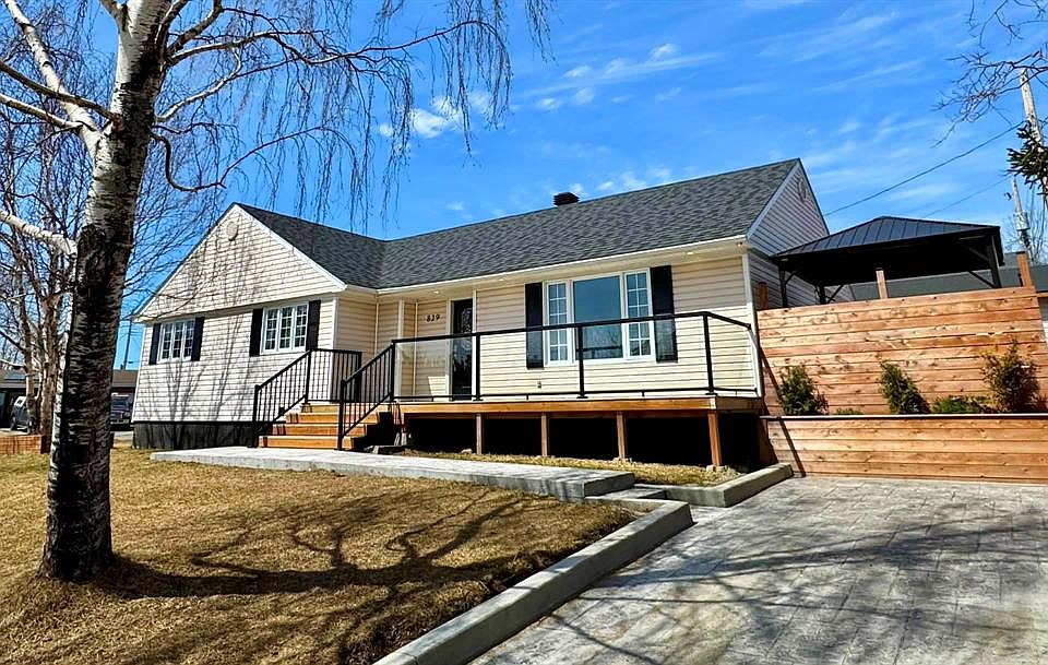 1st image of 829 Retty Street