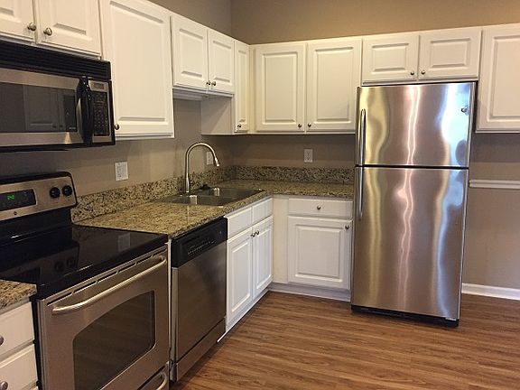 5th image of 9768 Leyland Dr Unit 10