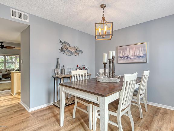 4th image of 149 Seaport Blvd Unit 23