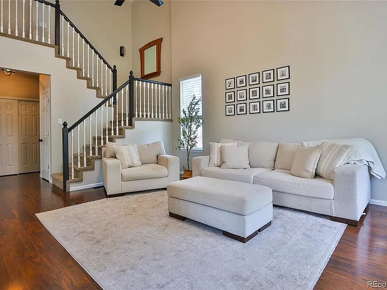 10118 Grove Loop #C — Photo 3