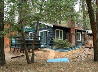 2448 Ridge Rd, Arrowbear Lake, CA 92382