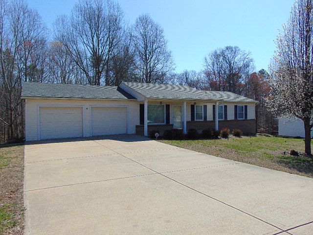 1st image of 413 Wyatt Dr
