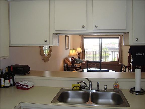 4th image of 25188 Marion Ave #F