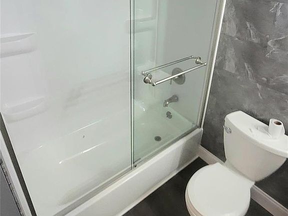 3rd image of 10050 Willdan Dr