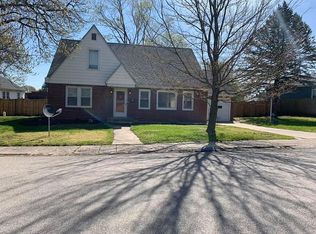 1004 N Central Ave, Paris, IL 61944