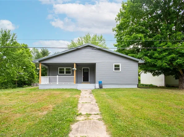 2995 E River Rd, Newton Falls, OH 44444