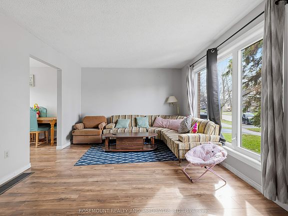 5th image of 287 Sutherland Dr