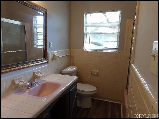 701 N Buchanan St — Photo 11