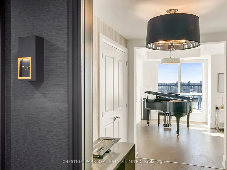 1700 Avenue Rd #Penthouse 706 — Photo 4