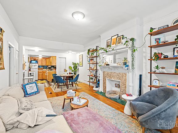 3rd image of 330 W 101st St APT 4A