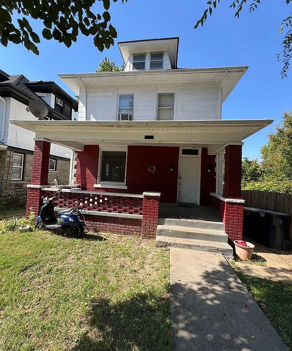 1st image of 3620 Woodland Ave Unit 1