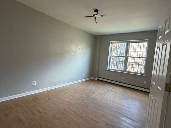 2nd image of 634 Martin Luther King Blvd #36