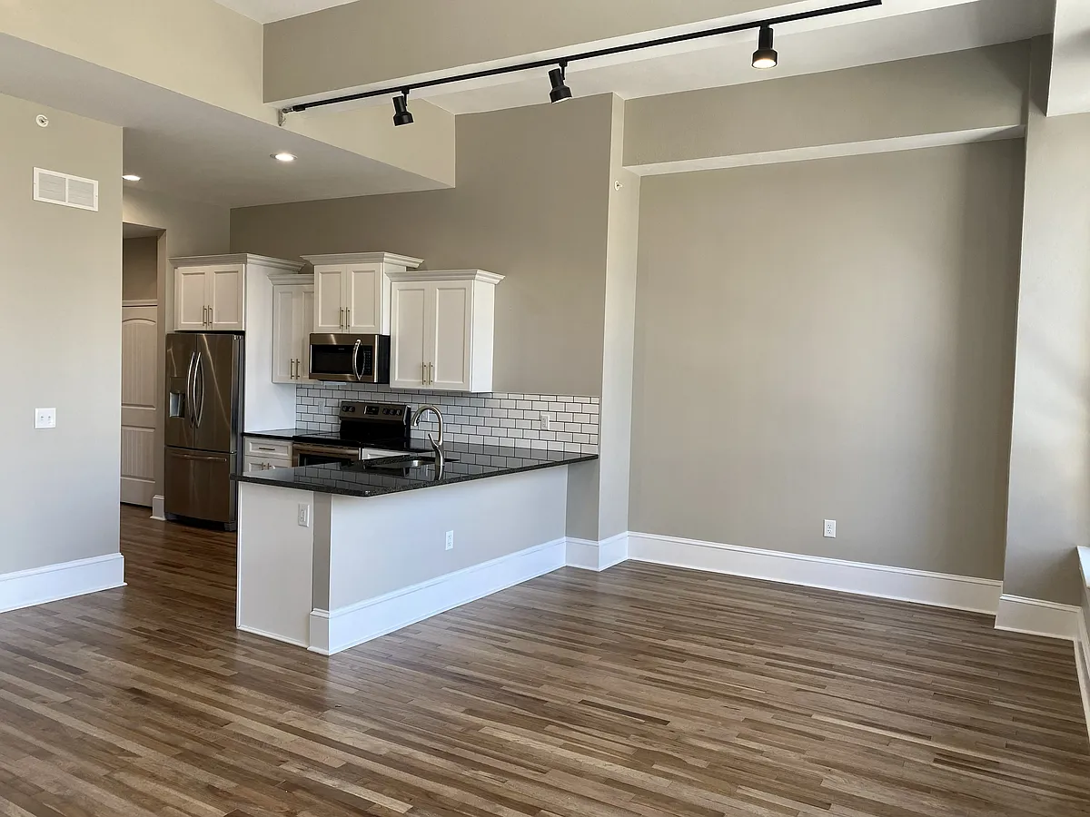 Building Photo - 430 Lackawanna Ave #301